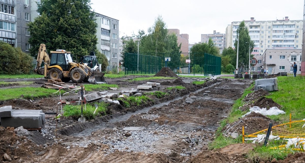 У школы №31 в Череповце к 1 сентября обновят асфальт и автогородок